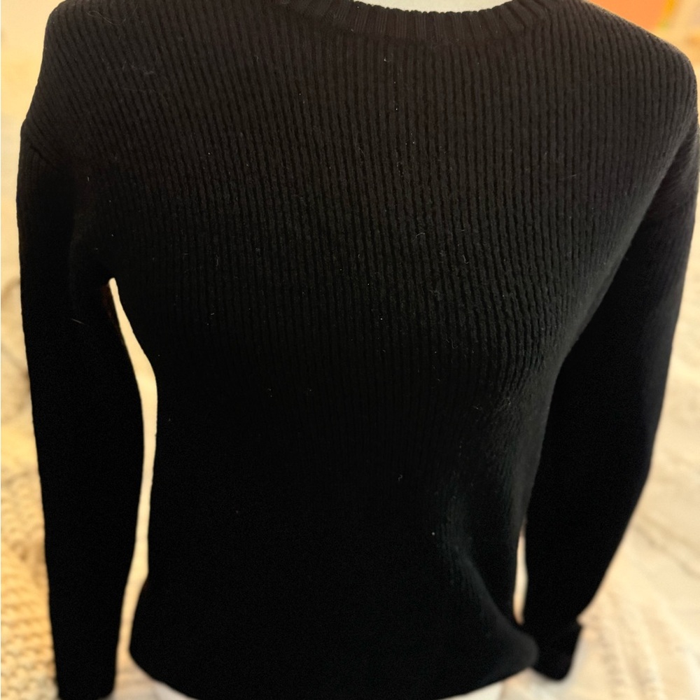 L'AGENCE Classic Black Crew Neck Sweater